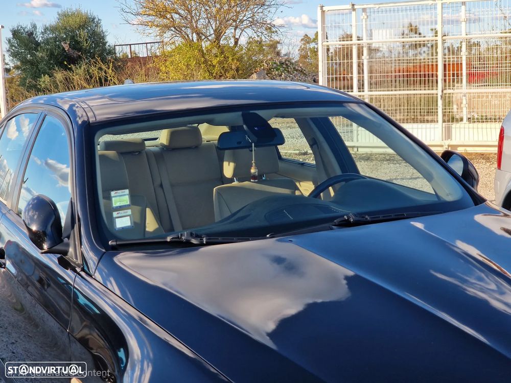 BMW 320 iA Exclusive - 6