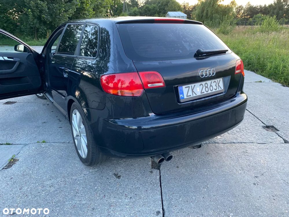 Audi A3 Sportback - 3