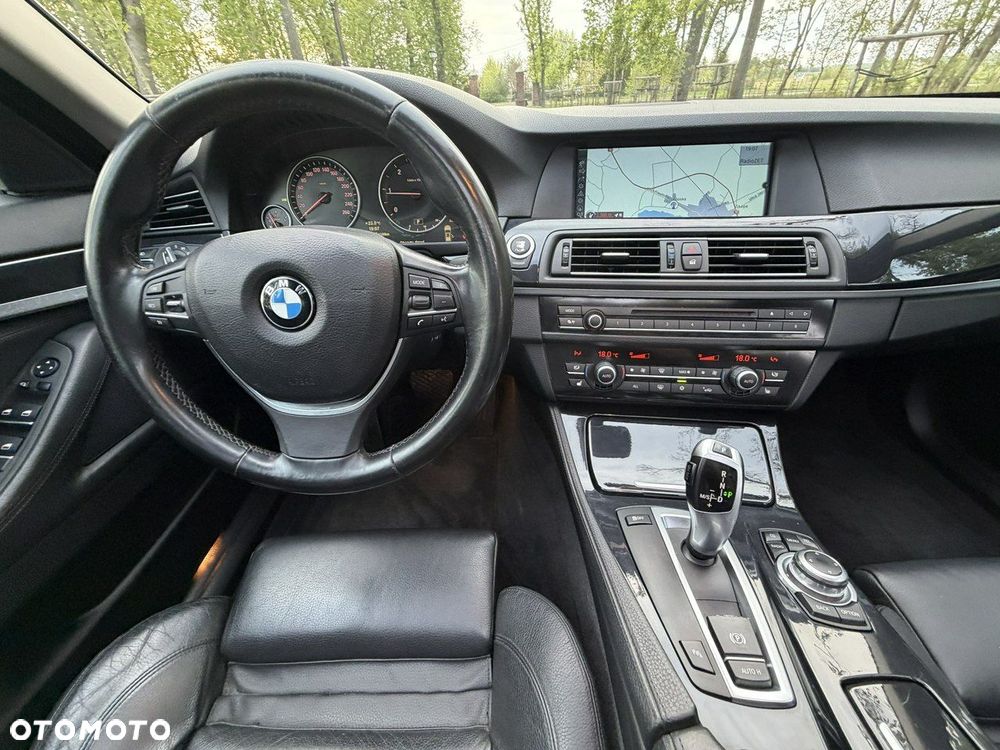 BMW Seria 5 - 34