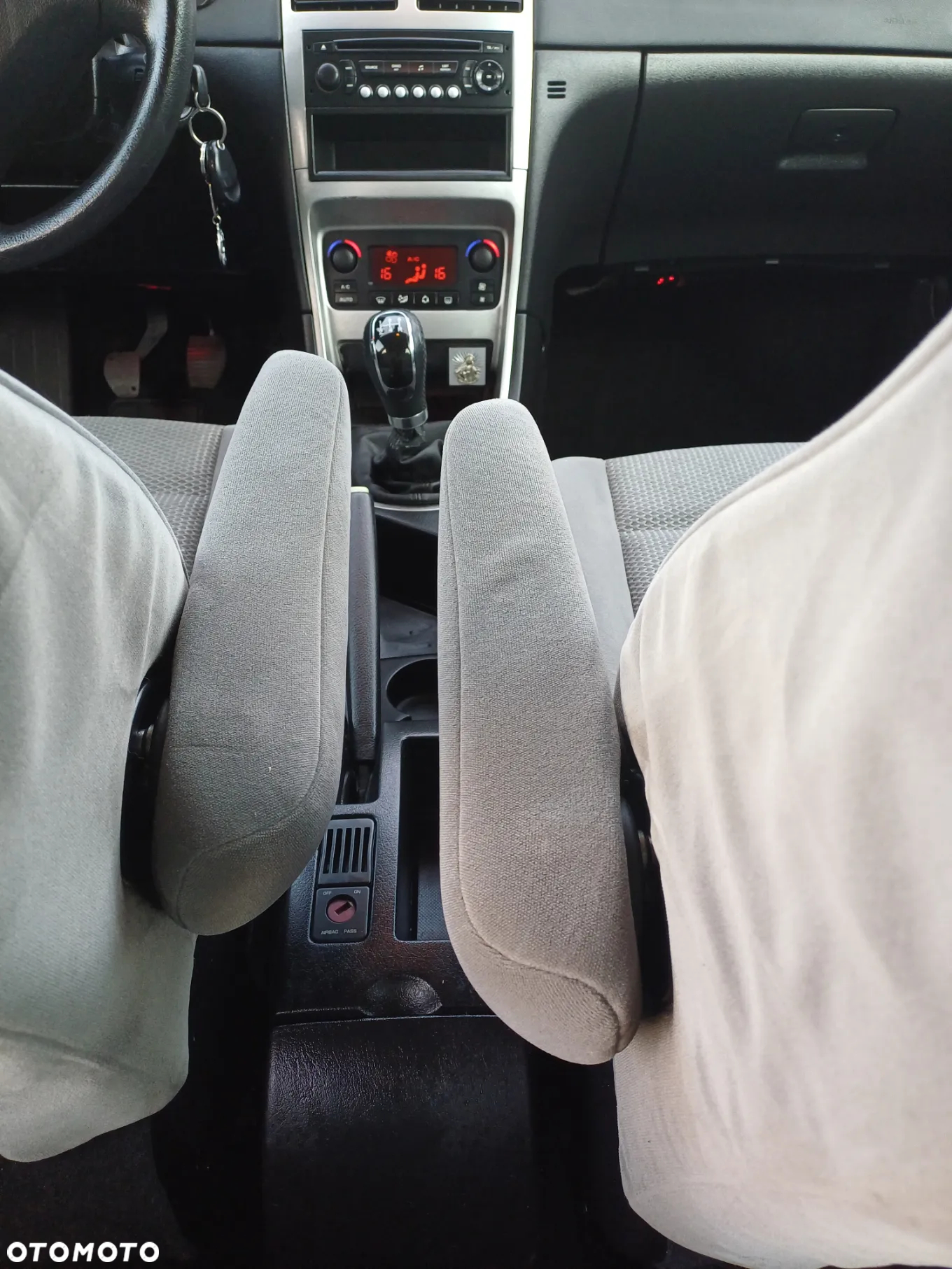 Peugeot 307 HDi 110 Premium - 17