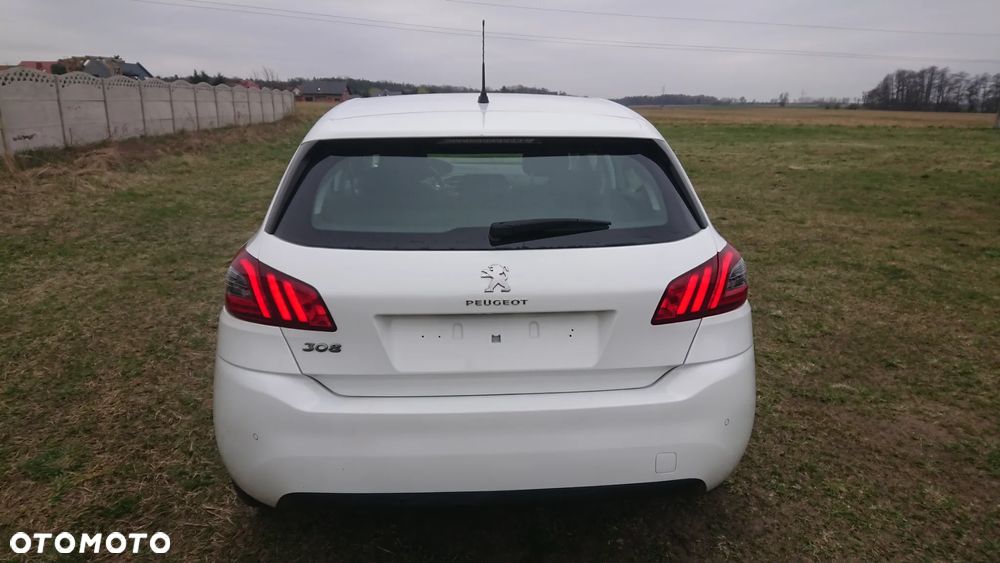 Peugeot 308 - 10