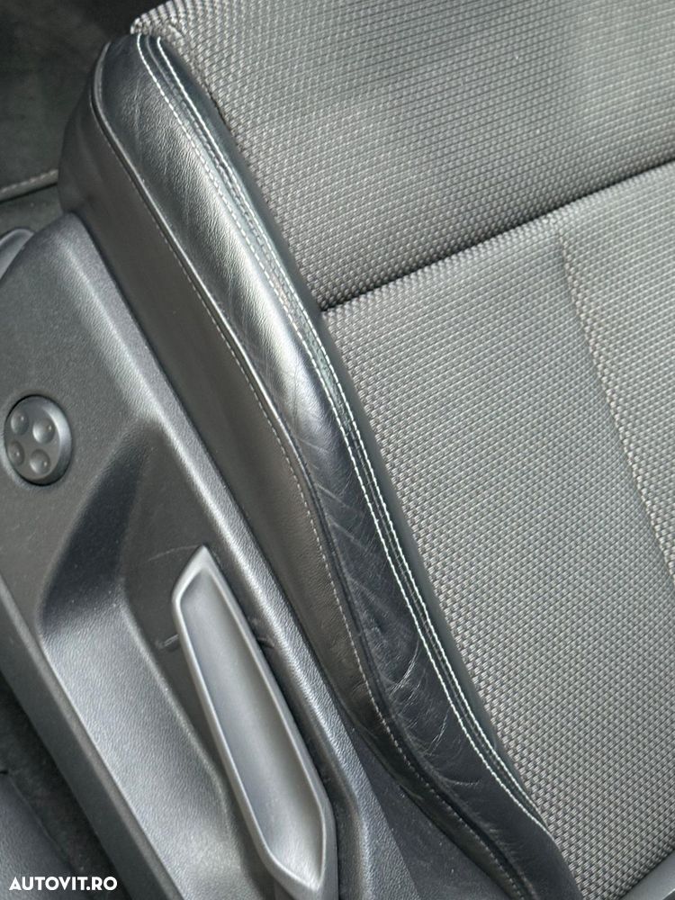 Audi Q5 2.0 40 TDI quattro S tronic Sport - 6