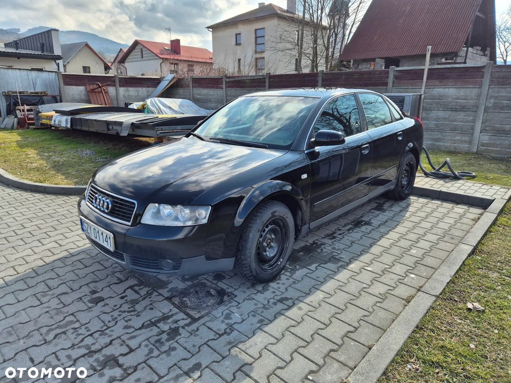 Audi A4 Limousine - 3