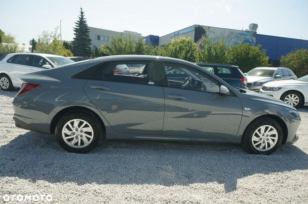 Hyundai Elantra 1.6 Modern - 5