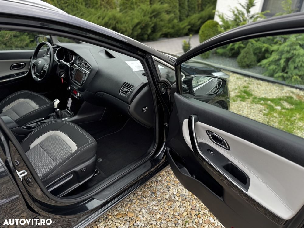 Kia Ceed - 23