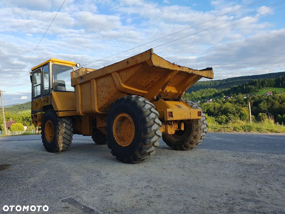 JCB - 8