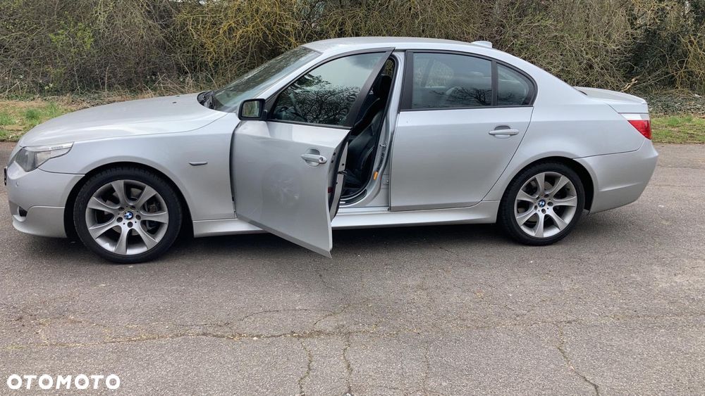 BMW Seria 5 525i - 15