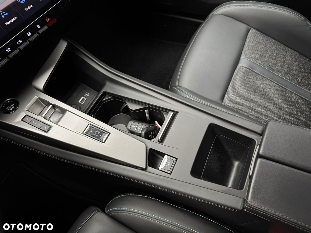 Peugeot 308 1.5 BlueHDi Allure Pack S&S EAT8 - 27