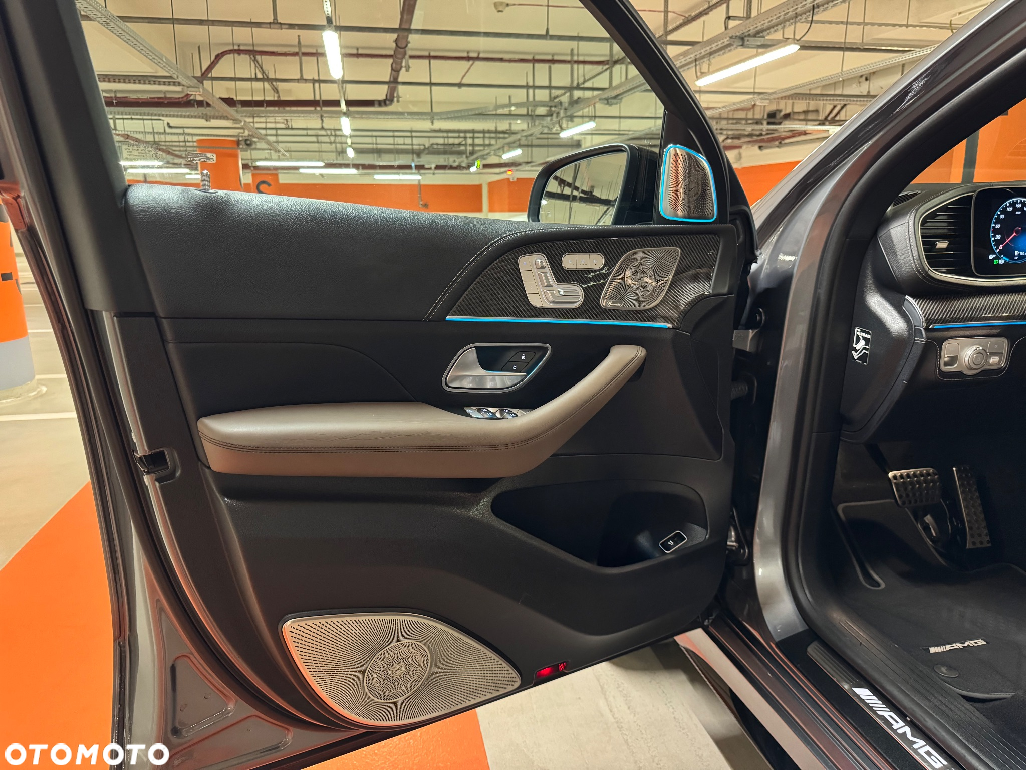 Mercedes-Benz GLE AMG Coupe 63 4-Matic Premium Plus - 23