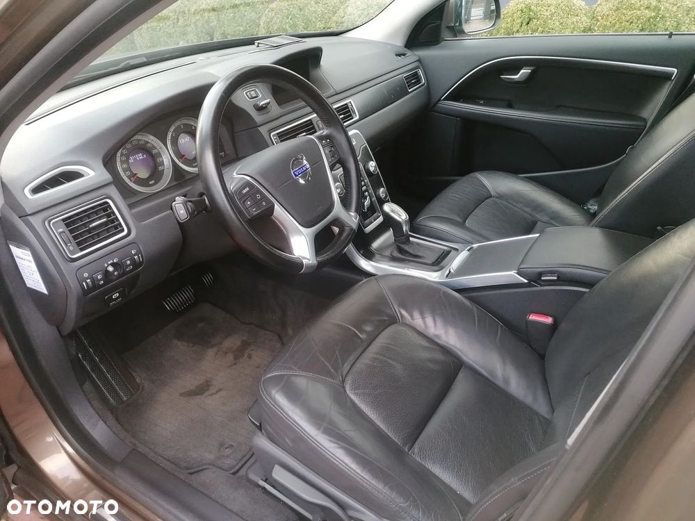 Volvo V70 D3 Geartronic Momentum - 11