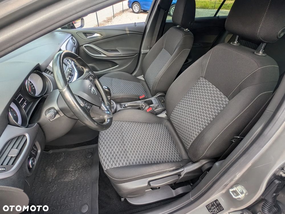 Opel Astra 1.4 Turbo Edition - 10