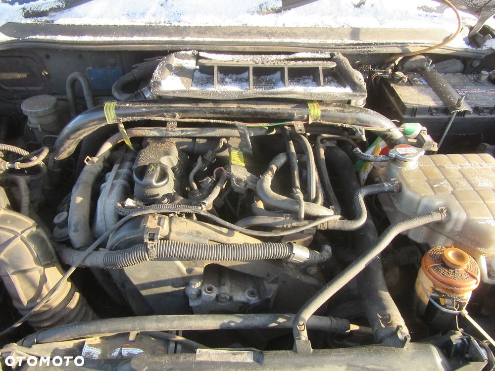 Suzuki Grand Vitara 2002 2.0D SILNIK RHZ Wszystkie części