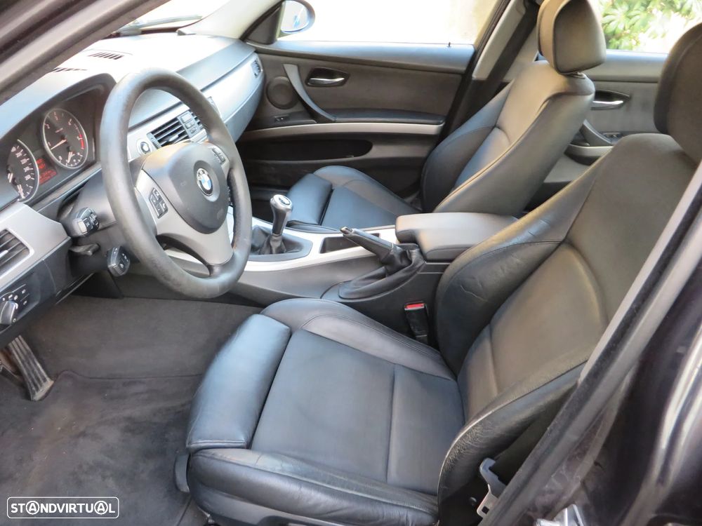 BMW 320 d - 13
