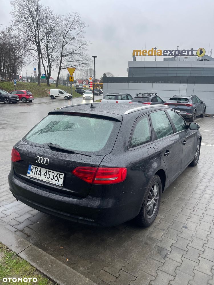 Audi A4 Avant 2.0 TDI DPF Ambiente - 11