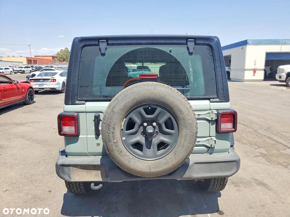 Jeep Wrangler - 7