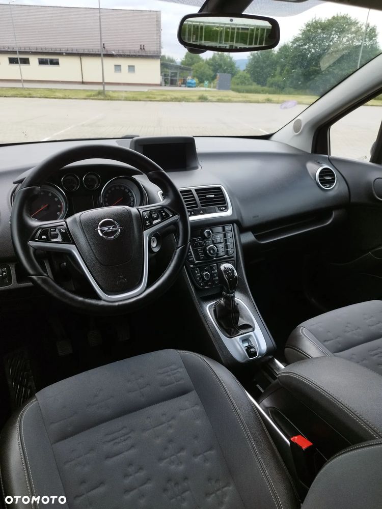 Opel Meriva - 11