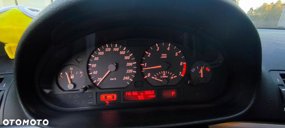 BMW Seria 3 - 24