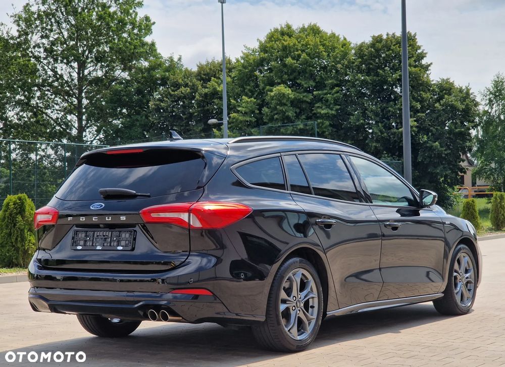 Ford Focus 1.0 EcoBoost Start-Stopp-System ST-LINE DESIGN - 16