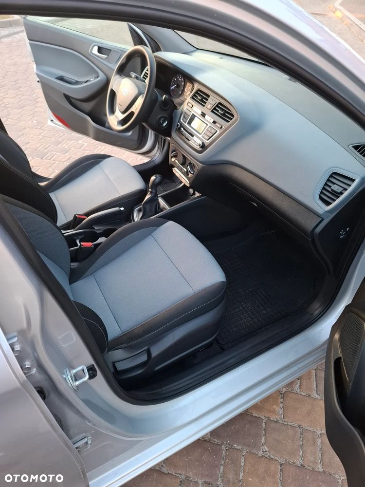 Hyundai i20 1.2 Select - 17