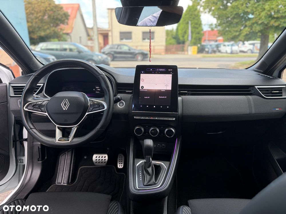 Renault Clio - 11