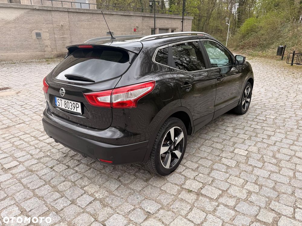 Nissan Qashqai 1.6 DCi N-Connecta Xtronic - 10