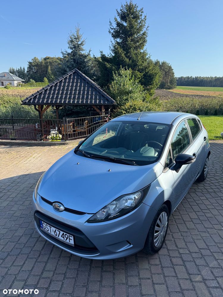 Ford Fiesta - 10
