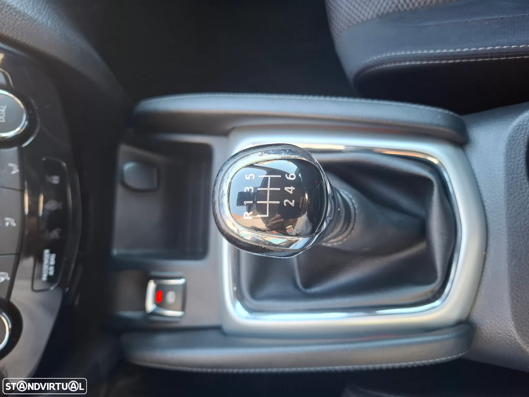 Nissan Qashqai 1.5 dCi N-Connecta - 18