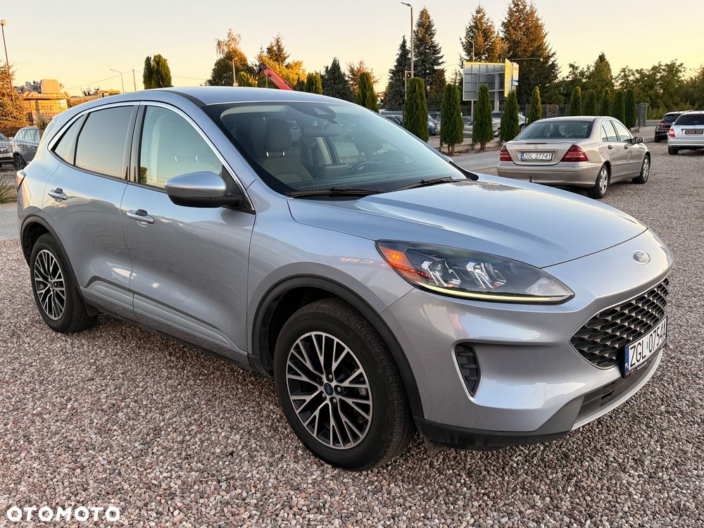 Ford Kuga - 13