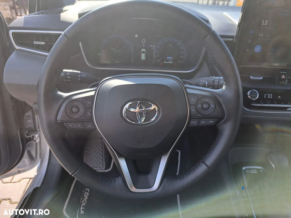 Toyota Corolla 2.0 HSD Exclusive - 18