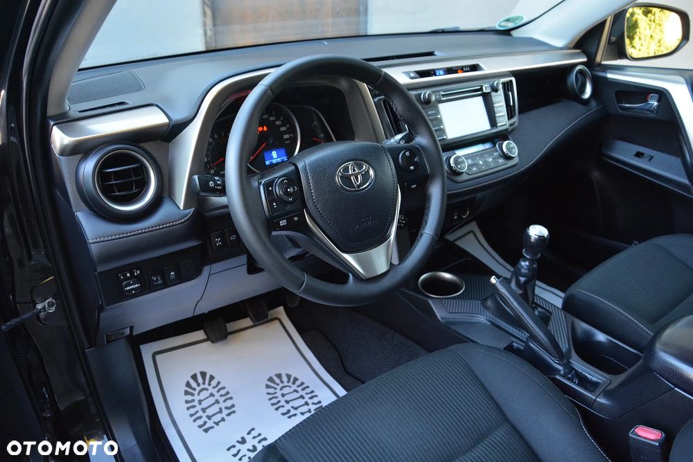 Toyota RAV4 - 9