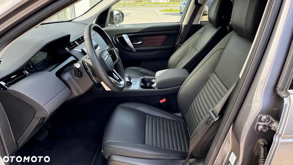 Land Rover Discovery Sport - 8