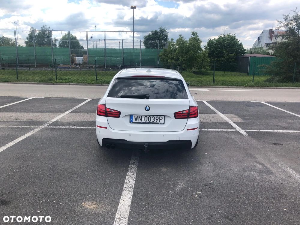 BMW Seria 5 528i xDrive - 4