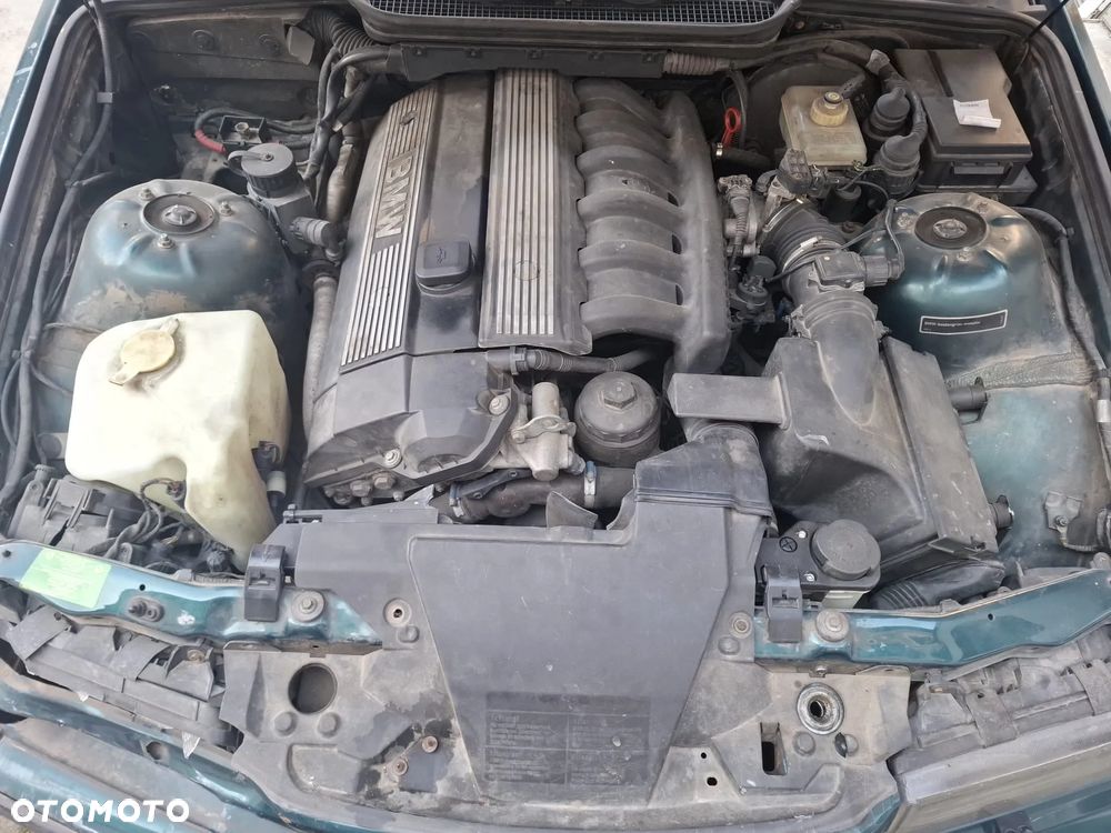 BMW Seria 3 - 16