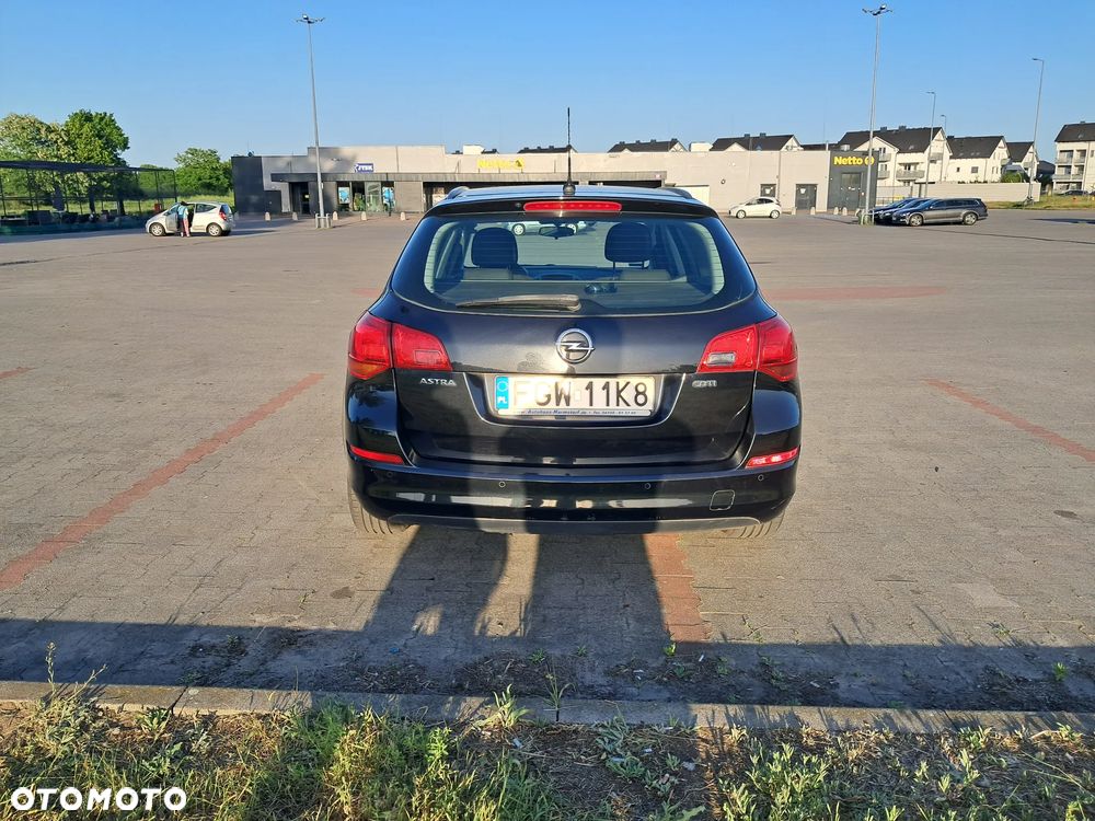 Opel Astra 1.7 CDTI Sport - 2