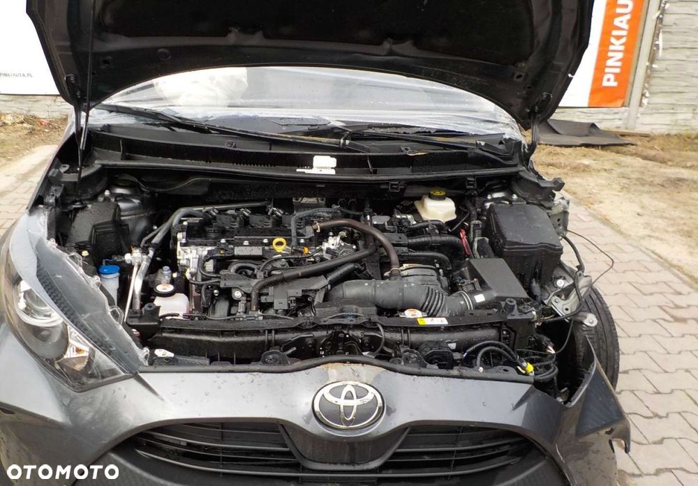 Toyota Yaris - 6