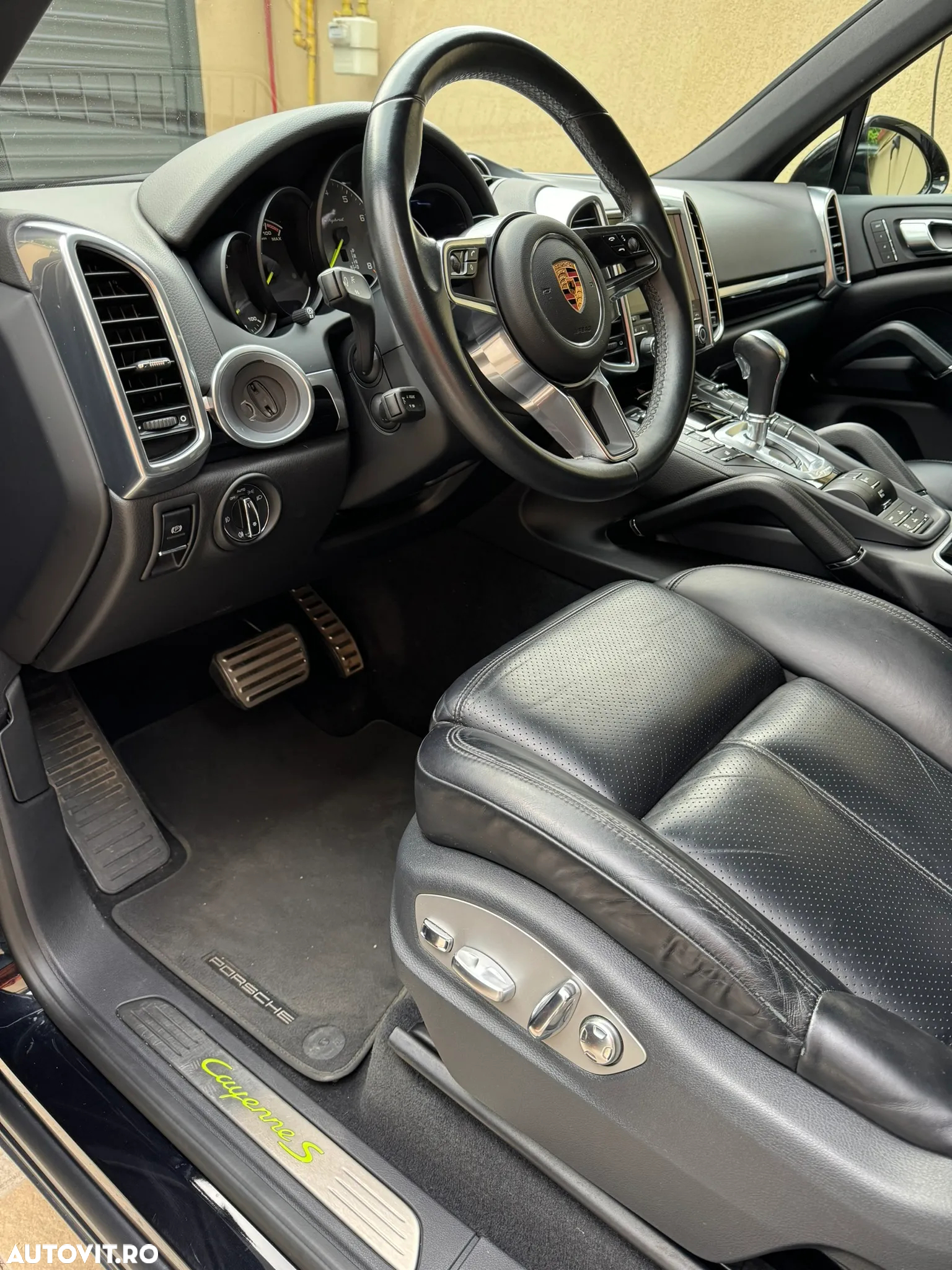 Porsche Cayenne - 7