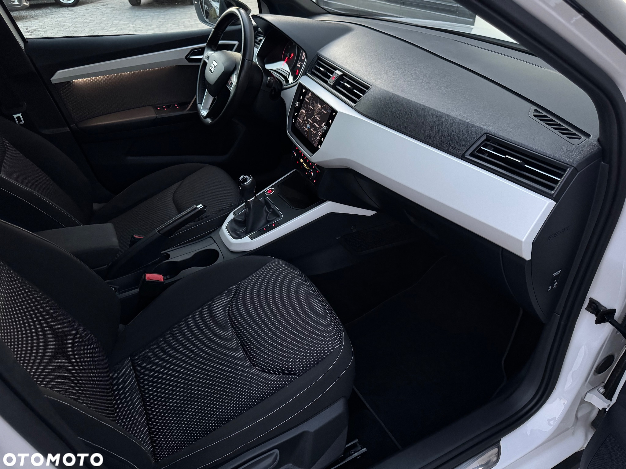 Seat Arona 1.6 TDI XCELLENCE - 27
