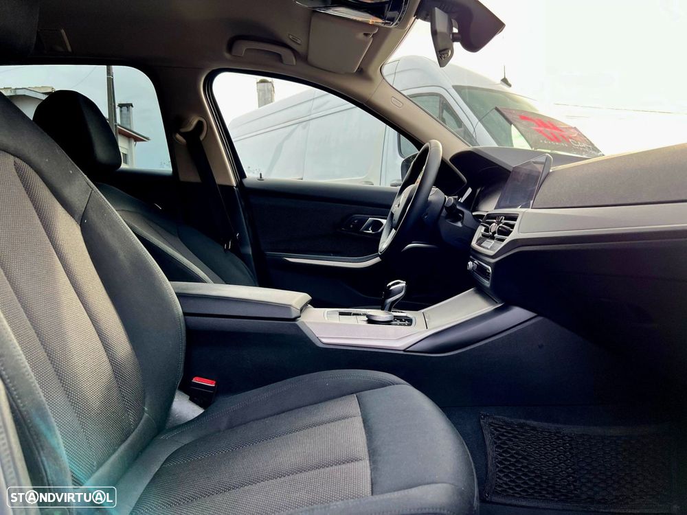 BMW 320 d Touring Line Sport Auto - 13