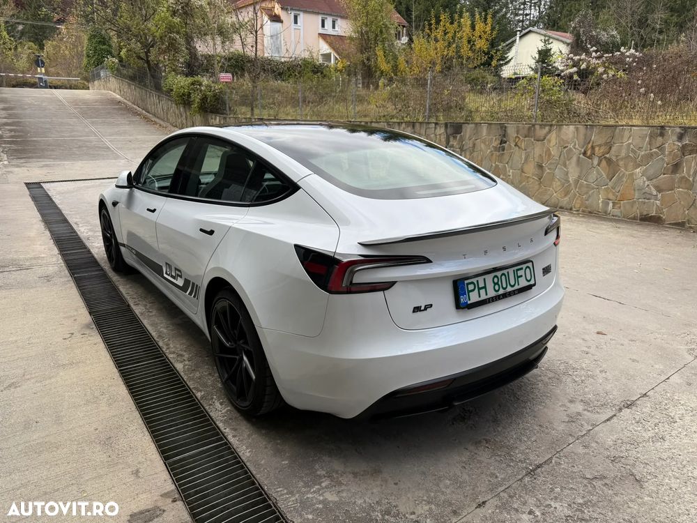 Tesla Model 3 Performance - 18