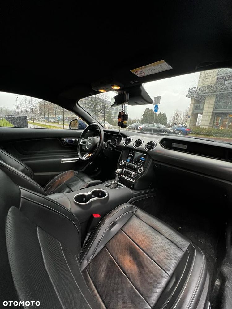 Ford Mustang 5.0 V8 GT - 6