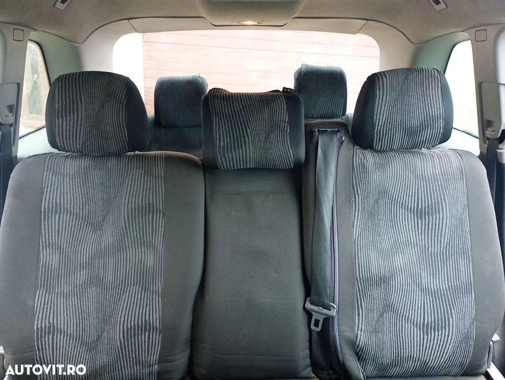 Opel Zafira 1.6i Essentia - 17