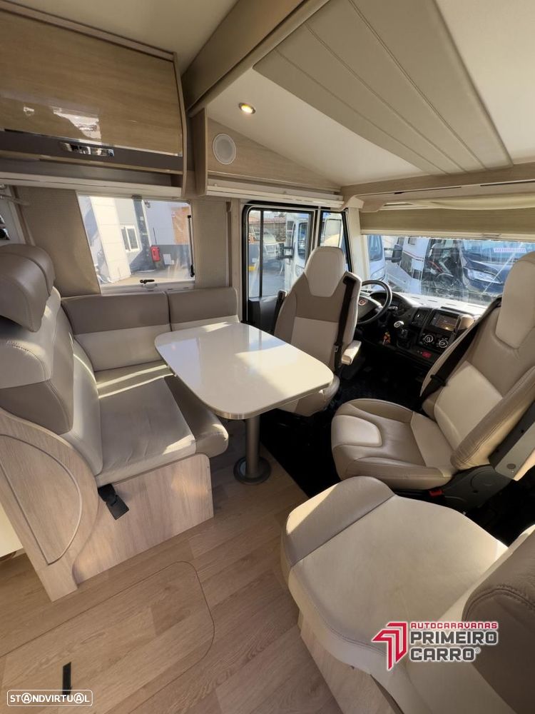 Rapido Serie 8F 880F cama central e basculante - 10