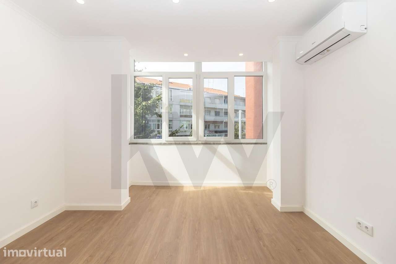 Exclusivo Apartamento T3 Remodelado no Centro de Almada - Grande imagem: 2/58