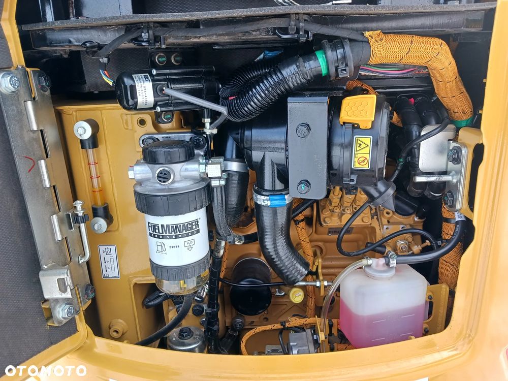 Caterpillar 301.8 - 17