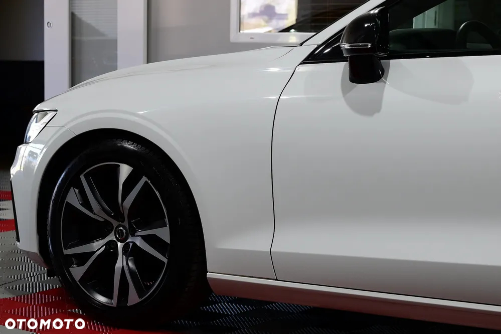 Volvo S60 T4 R-Design - 37