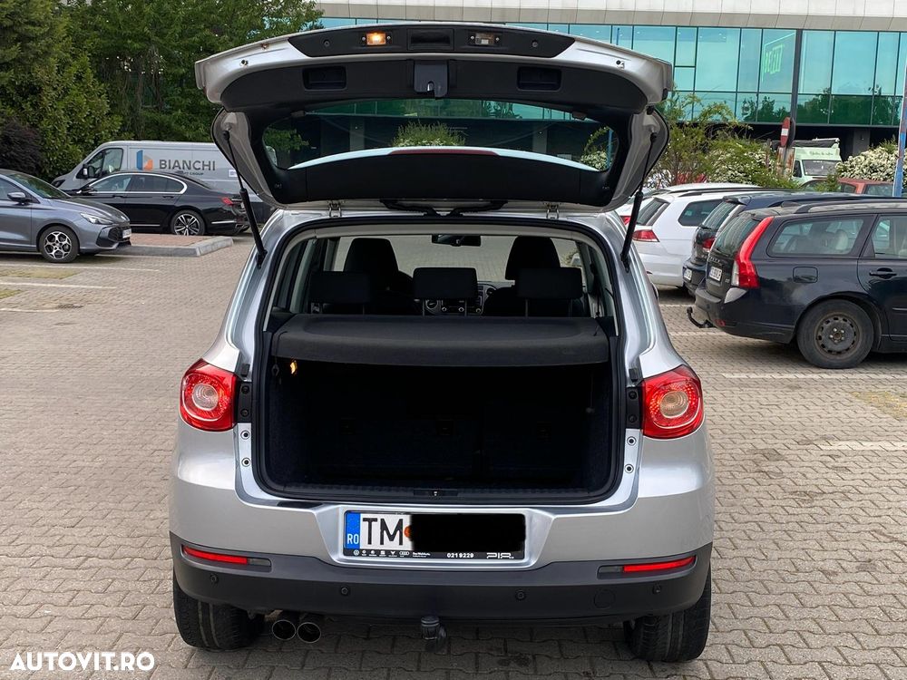 Volkswagen Tiguan - 9