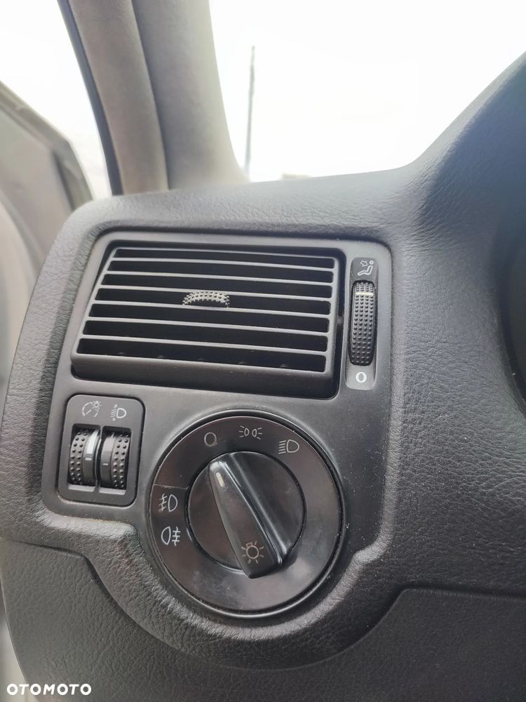 Volkswagen Golf 1.9 TDI Comfortline - 13