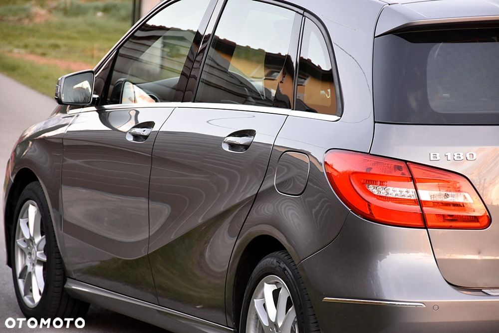 Mercedes-Benz Klasa B 180 BlueEFFICIENCY Edition Style - 12