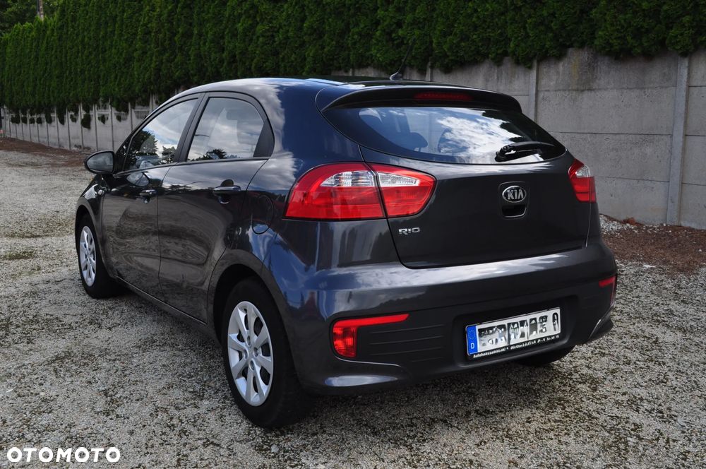 Kia Rio 1.2 Attract - 6