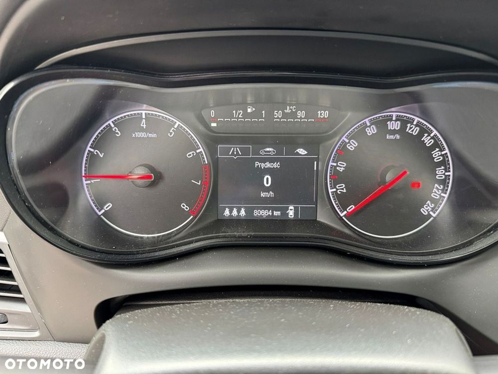 Opel Zafira - 12